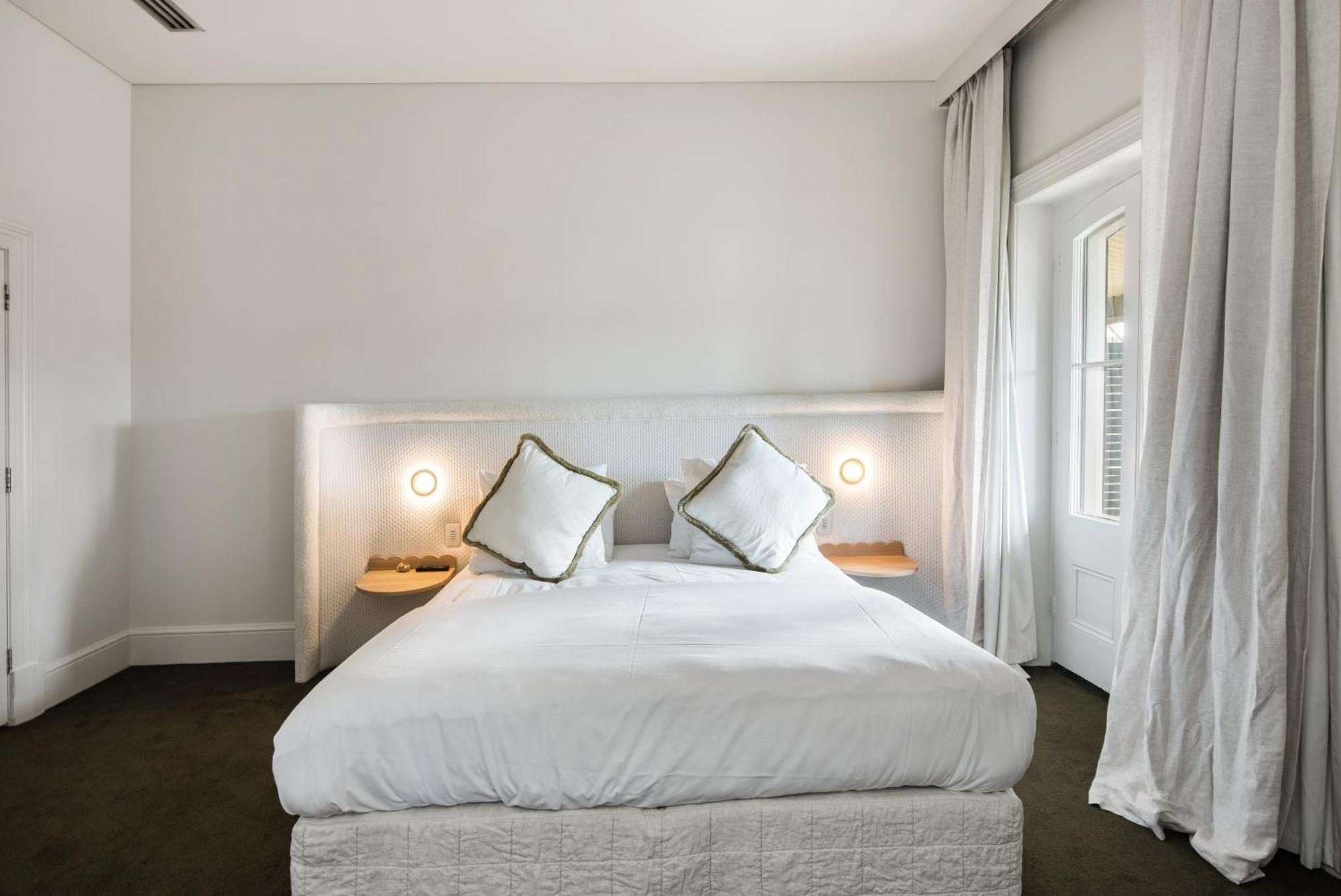 The Stirling Hotel ภายนอก รูปภาพ