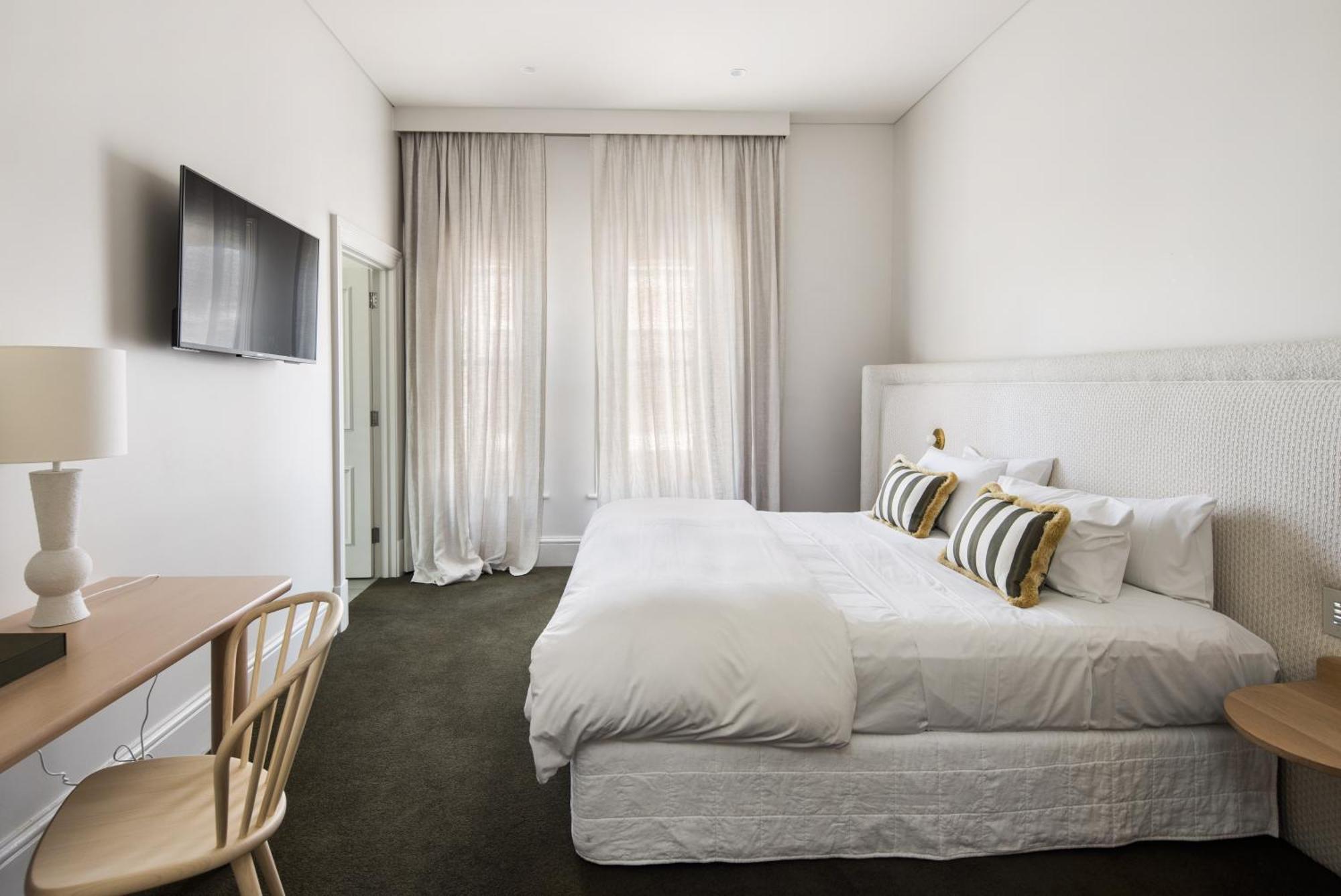 The Stirling Hotel ภายนอก รูปภาพ