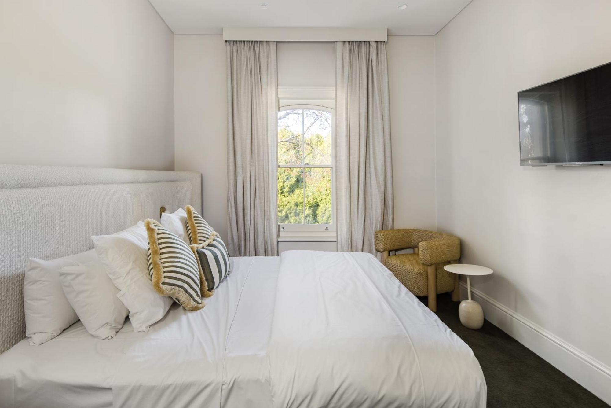 The Stirling Hotel ภายนอก รูปภาพ