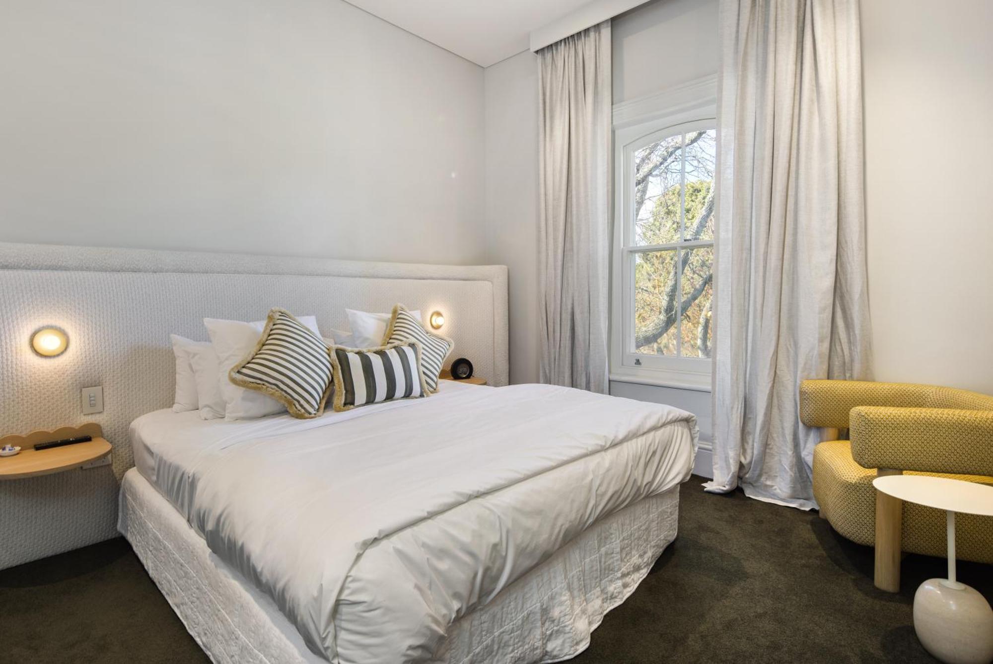The Stirling Hotel ภายนอก รูปภาพ