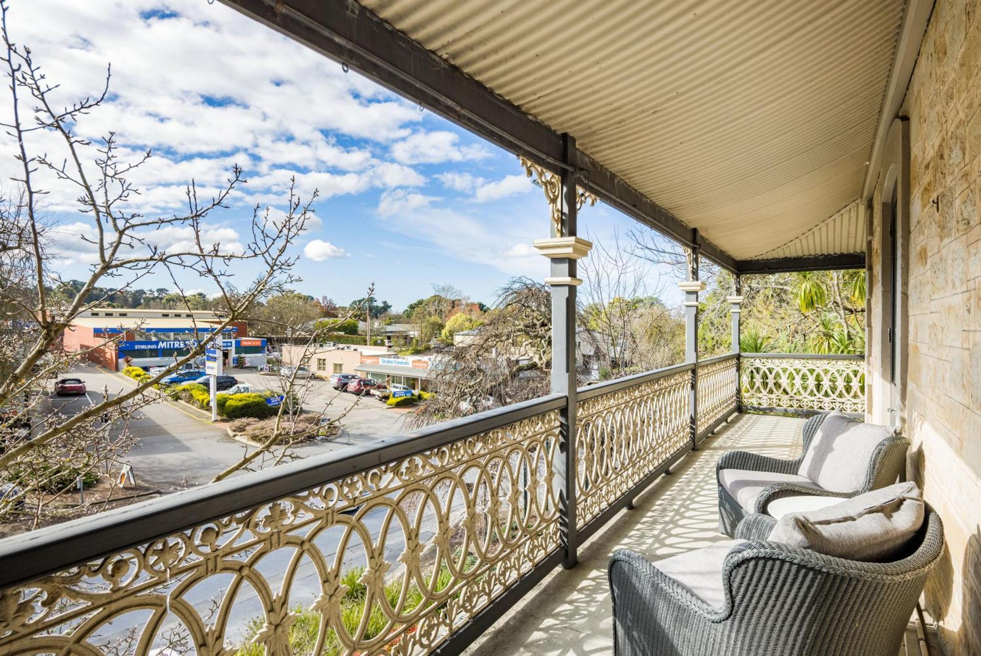 The Stirling Hotel ภายนอก รูปภาพ